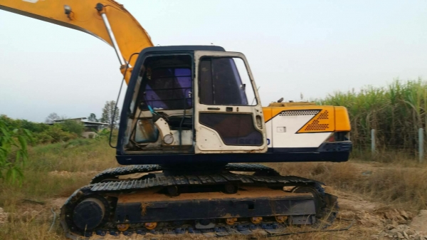 ขายแบ็คโฮ KOBELCO SK200 SUPER MARK-3 ขายแบ็คโฮ KOBELCO SK200 SUPER MARK-3