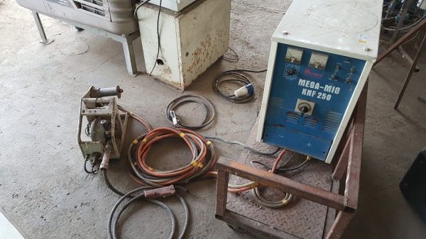 ตู้เชื่อม co2 Netweld รุ่น MEGA-MIG KNF 250 พร้อมใช้