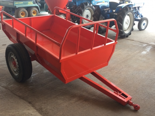 เทเลอร์สำหรับรถไถ