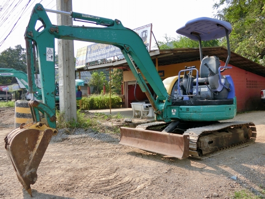 KOMATSU 30MR-1 ขนาดPC-30 <มีVDOให้ชม> รถเก่านอกแท้☎️ติดต่อ 085-5632278 (ราคาต่อรองได้)