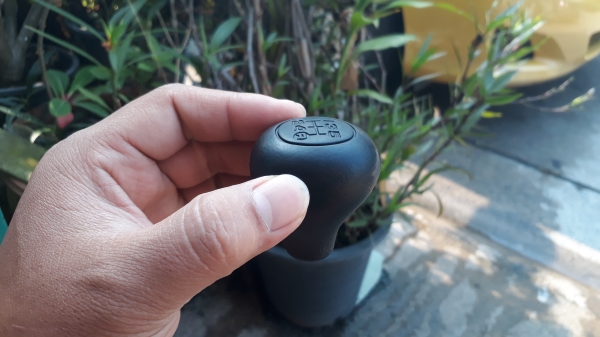 หัวเกียร์ 5เกียร์ แบบ Manual เกลียว 12mm