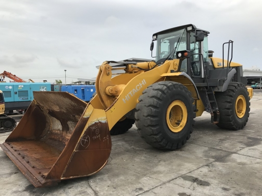 Hitachi ZW310-A YR: 2012 From JAPAN