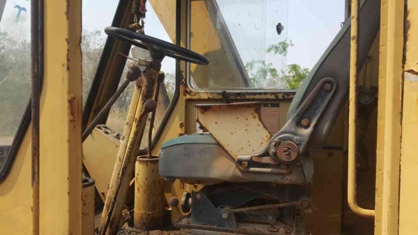 ขาย แบคโฮล้อยางขับเคลื่อน 2 เพลา 4WD KOMATSU PW60-1 ติดคีบ มีบุ้งกี๋ให้ด้วย ยางเต็ม เอกสารใบซื้อขาย ขาย แบคโฮล้อยางขับเคลื่อน 2 เพลา 4WD KOMATSU PW60-1 ติดคีบ มีบุ้งกี๋ให้ด้วย ยางเต็ม เอกสารใบซื้อขาย