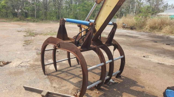 ขาย แบคโฮล้อยางขับเคลื่อน 2 เพลา 4WD KOMATSU PW60-1 ติดคีบ มีบุ้งกี๋ให้ด้วย ยางเต็ม เอกสารใบซื้อขาย ขาย แบคโฮล้อยางขับเคลื่อน 2 เพลา 4WD KOMATSU PW60-1 ติดคีบ มีบุ้งกี๋ให้ด้วย ยางเต็ม เอกสารใบซื้อขาย