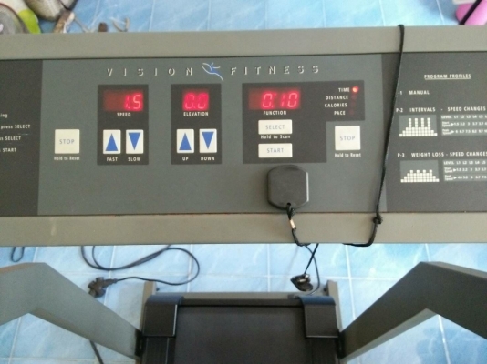 ลู่วิ่งไฟฟ้า vision fitness t-8200 Made in USA สภาพพร้อมใช้