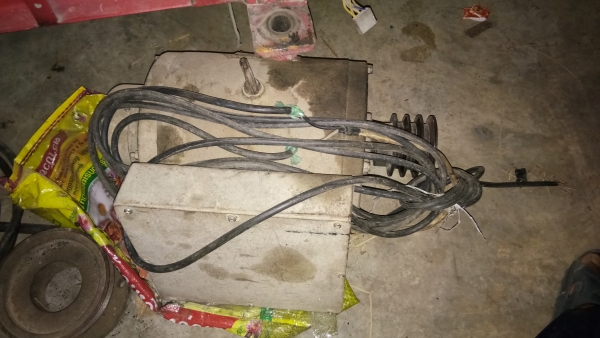 ขายสีๆข้าวหิน24นิ้ว.2หัวสีครั่งเดียวเป็นข้าวสารเลย.ครับ.พ่อแก่แล้วสีไม่ไหวครับ