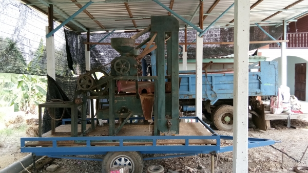 ขายสีๆข้าวหิน24นิ้ว.2หัวสีครั่งเดียวเป็นข้าวสารเลย.ครับ.พ่อแก่แล้วสีไม่ไหวครับ