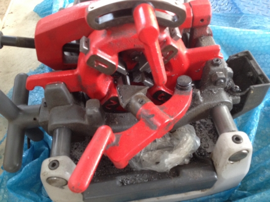 เครื่องต๊าปเกลียว Asada.@ 1/2"-2"