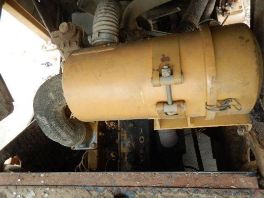 รถตัก KOMATSU SD25-3