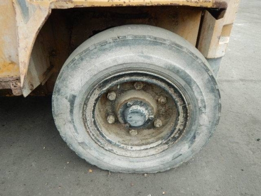 รถตัก KOMATSU SD25-3