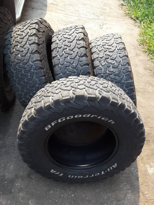 BF KO2 USA. 265-70-16 สิ้นปี15 สภาพสวยๆ 1ชุด