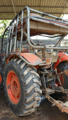 ขาย รถ ไถ Kubota M6040 su ขาย รถ ไถ Kubota M6040 su
