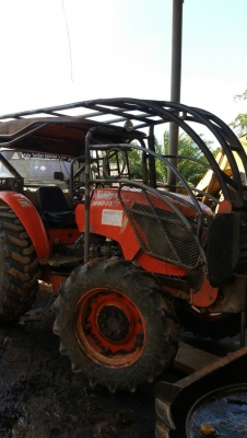 ขาย รถ ไถ Kubota M6040 su ขาย รถ ไถ Kubota M6040 su