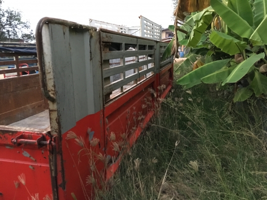 ขายกระบะ กว้าง 2.50 สูง 1.50 เมตร ยาว 6.80 เมตร มี 3 ลูก