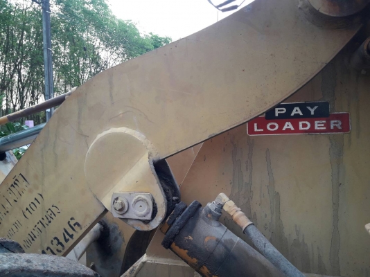 รถตัก KOMATSU JH30B ทุกอย่างเครื่องดี ไม่หลวม