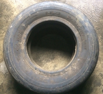 ฝากขาย ยางทุกชนิด ที่ใช้กับรถบด รถเกรด รถตัก และใช้กับรถการเกษตร ทุกชนิด ฯลฯ และอื่นๆอีกมาก ฝากขาย ยางทุกชนิด ที่ใช้กับรถบด รถเกรด รถตัก และใช้กับรถการเกษตร ทุกชนิด ฯลฯ และอื่นๆอีกมาก