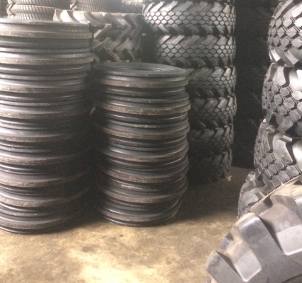 ฝากขาย ยางทุกชนิด ที่ใช้กับรถบด รถเกรด รถตัก และใช้กับรถการเกษตร ทุกชนิด ฯลฯ และอื่นๆอีกมาก ฝากขาย ยางทุกชนิด ที่ใช้กับรถบด รถเกรด รถตัก และใช้กับรถการเกษตร ทุกชนิด ฯลฯ และอื่นๆอีกมาก