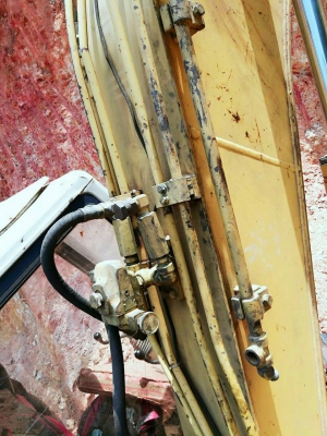 ขายรถแบคโฮ KOMATSU PC120-5 เอกสารอินวอย ระบบไฟเต็ม มีระบบหัวกระแทก ราคา 480000