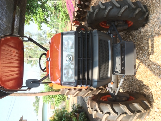 รถแทรกเตอร์