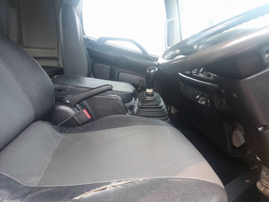 HINO 10 ล้อติดตั้งเครน  TADANO 5 ตัน 4 ปลอก 3 ชัก ปี 2012 เครื่อง 212 แรง กระบะยาว 6.50 เมตร