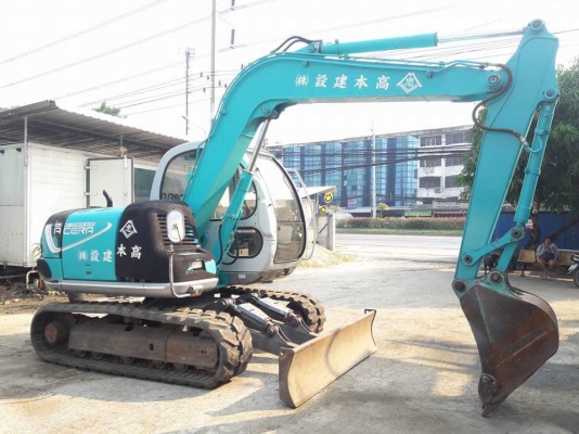 มาใหม่จ้า. KOBELCO SK60-2  มาร์คไฟว์  ซุปเปอร์  เก่านอกแท้  มีผานหน้า  มีลายแย๊ก  เดิมๆๆ  5,XXX  ชั่วโมง  เครื่องปั๊มดี  พร้อมใช้  โทร  089-3818694  ดวงนภา