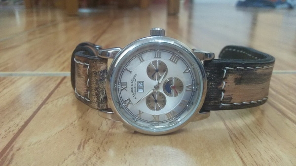 วันละเรือน เรือนละวัน นาฬิกา ออโตเมติก สวยหรู ราคา 1800 วันละเรือน เรือนละวัน นาฬิกา ออโตเมติก สวยหรู ราคา 1800