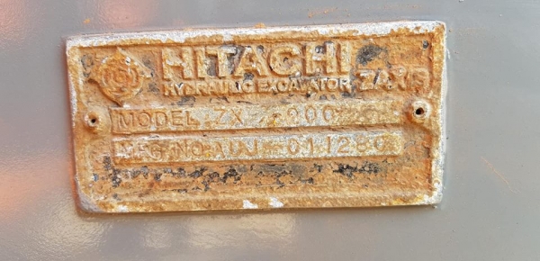 HITACHI ZX200-1