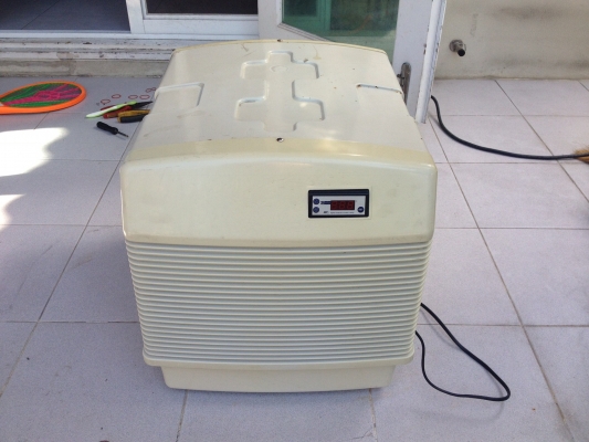 ขอขายชิลเลอร์ อุปกรณ์สำหรับทำความเย็นให้กับตู้ปลาครับ