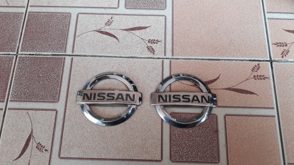 โลโก้ NISSAN ขนาด 8.5เซนติเมตร