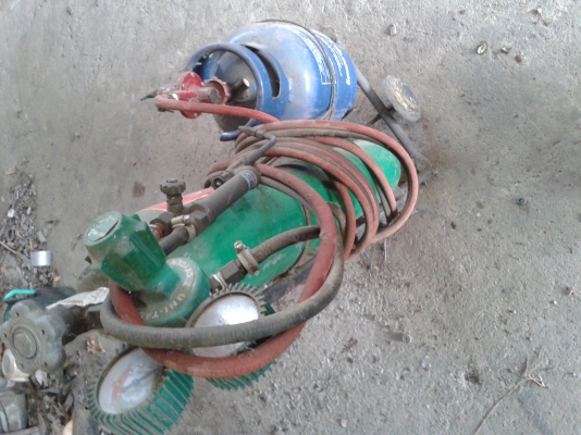 ชุดแก๊สเล็เคลื่อนย้ายสดวกติดต่อ0922079868