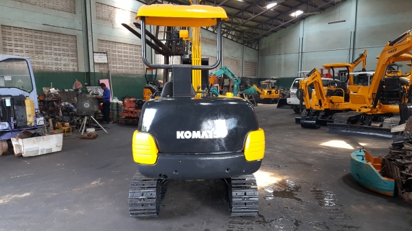 ขาย รถขุด KOMATSU รุ่น PC20-7- มือสองญี่ปุ่น แทรกเหล็ก สลัก บูทเอวแน่น 100\% สวยพร้อมใช้งาน มือถือ 0818753444