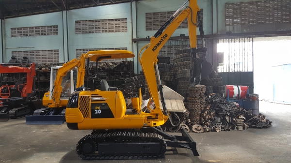 ขาย รถขุด KOMATSU รุ่น PC20-7- มือสองญี่ปุ่น แทรกเหล็ก สลัก บูทเอวแน่น 100\% สวยพร้อมใช้งาน มือถือ 0818753444