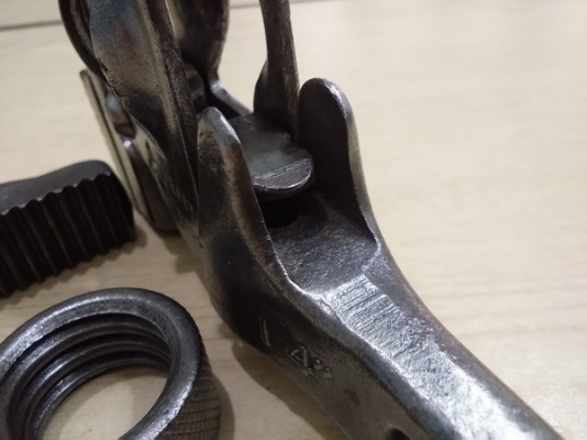 ประแจคอม้า MITSUBISHI 14 นิ้ว ประแจคอม้า MITSUBISHI 14 นิ้ว