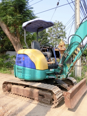 KOMATSU 30MR-1 ขนาดPC-30 <มีVDOให้ชม> รถเก่านอกแท้☎️ติดต่อ 085-5632278 (ราคาต่อรองได้)