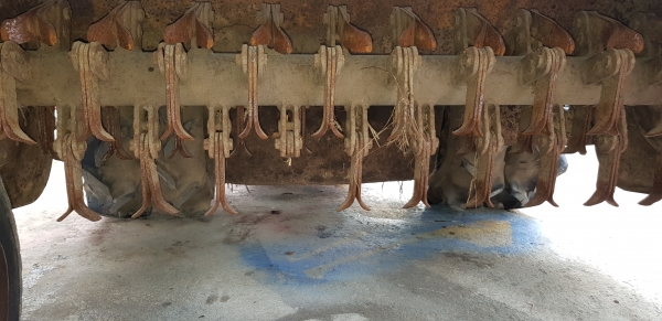 รถตัดหญ้า พร้อมใช้งาน