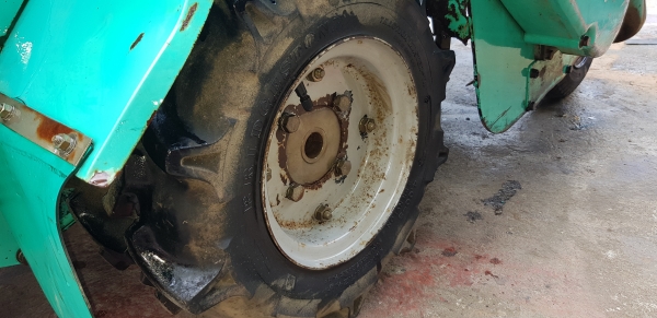 รถตัดหญ้า พร้อมใช้งาน