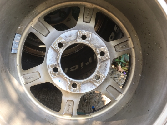 แมกซ์ พร้อมยาง