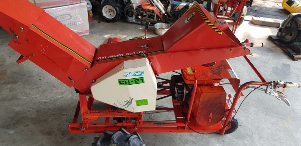 เครื่องย่อยกิ่งไม้ เดินหน้าถอยหลังได้  สอบถามได้ต่อรองได้ขายได้ขาย