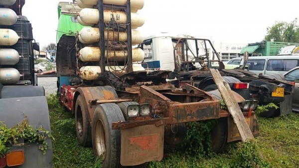 ขาย 220,000 หัวลากแก๊ส 2 เพลา HINO FM 221 เครื่อง EM100- 220 แรง หัวสิงไฮเทค เครื่องดี เกียร์ดี คัชซีผุ เล่มทะเบียน รถอยู่ กทม.แจ้งวัฒนะ 090-772-3710 090-772-3708