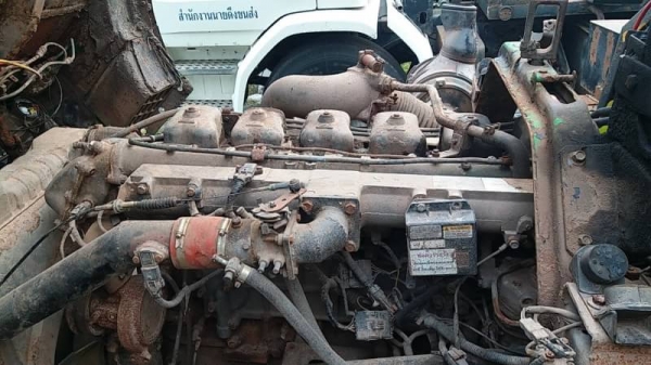 ขาย 220,000 หัวลากแก๊ส 2 เพลา HINO FM 221 เครื่อง EM100- 220 แรง หัวสิงไฮเทค เครื่องดี เกียร์ดี คัชซีผุ เล่มทะเบียน รถอยู่ กทม.แจ้งวัฒนะ 090-772-3710 090-772-3708