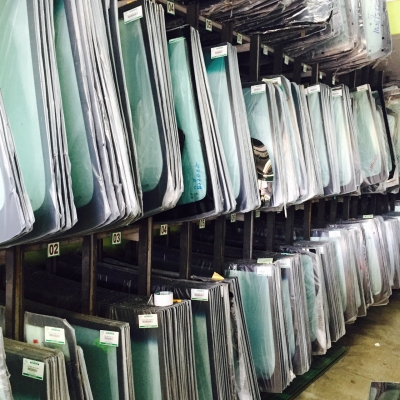 กระจกรถแบ็คโฮทุกรุ่น (ญี่ปุ่น/เกาหลี/จีน) กระจกรถแบ็คโฮทุกรุ่น (ญี่ปุ่น/เกาหลี/จีน)