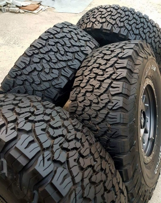 ขายยาง BF KO2 285/75/16 ปี 17 พร้อมล้อ KMC 16X8 ออฟ 0 ขายยาง BF KO2 285/75/16 ปี 17 พร้อมล้อ KMC 16X8 ออฟ 0