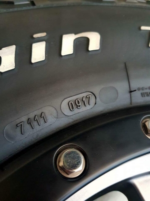 ขายยาง BF KO2 285/75/16 ปี 17 พร้อมล้อ KMC 16X8 ออฟ 0