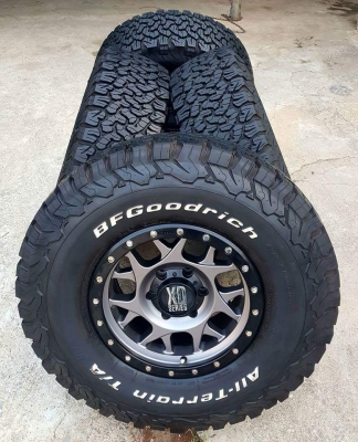 ขายยาง BF KO2 285/75/16 ปี 17 พร้อมล้อ KMC 16X8 ออฟ 0
