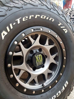 ขายยาง BF KO2 285/75/16 ปี 17 พร้อมล้อ KMC 16X8 ออฟ 0