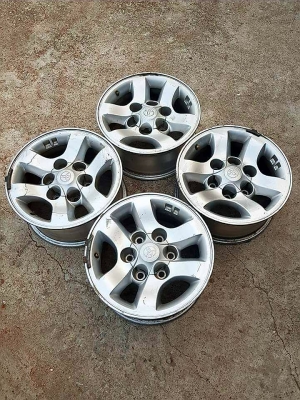 ล้อเดิม TOYOTA TIGER D4D 4X4 ชุดละ 2500