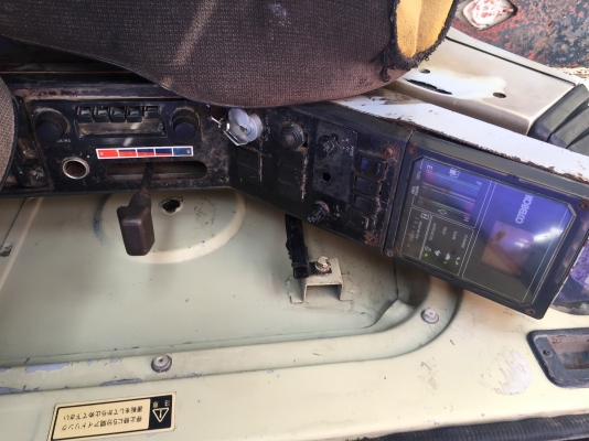 ขายคับรถแบคโคโกเบโก้SK60-3พร้อมหัวแยคไฟฟ้าครบ ขายคับรถแบคโคโกเบโก้SK60-3พร้อมหัวแยคไฟฟ้าครบ