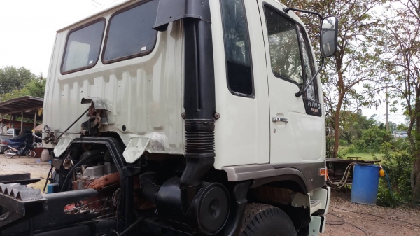 HINO 3M สองเพลาดั๊ม กระบะสามมิตร รถปี 39