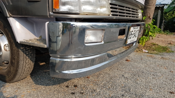 กันชนเงาสิงห์หัวแคบ