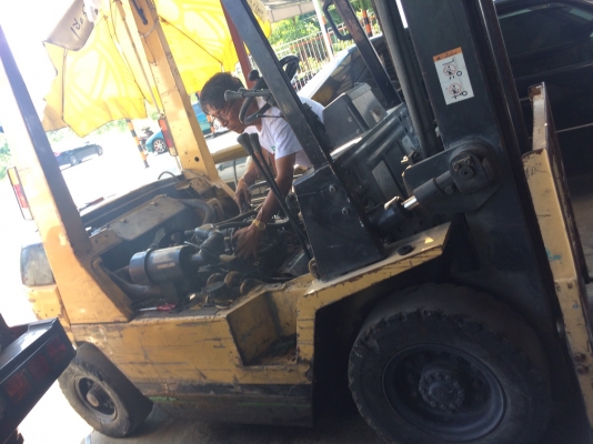 ขาย ทีซีเอ็ม 2 ตัน เสา 3 เมตร ติดตั้งแก๊ส